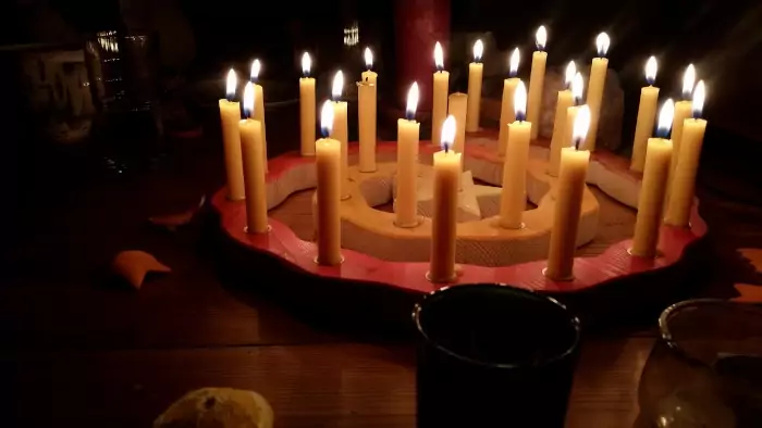 Adventsspirale mit Kerzen